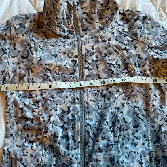 Lululemon Nice Asana Jacket - Picture 10 of 10